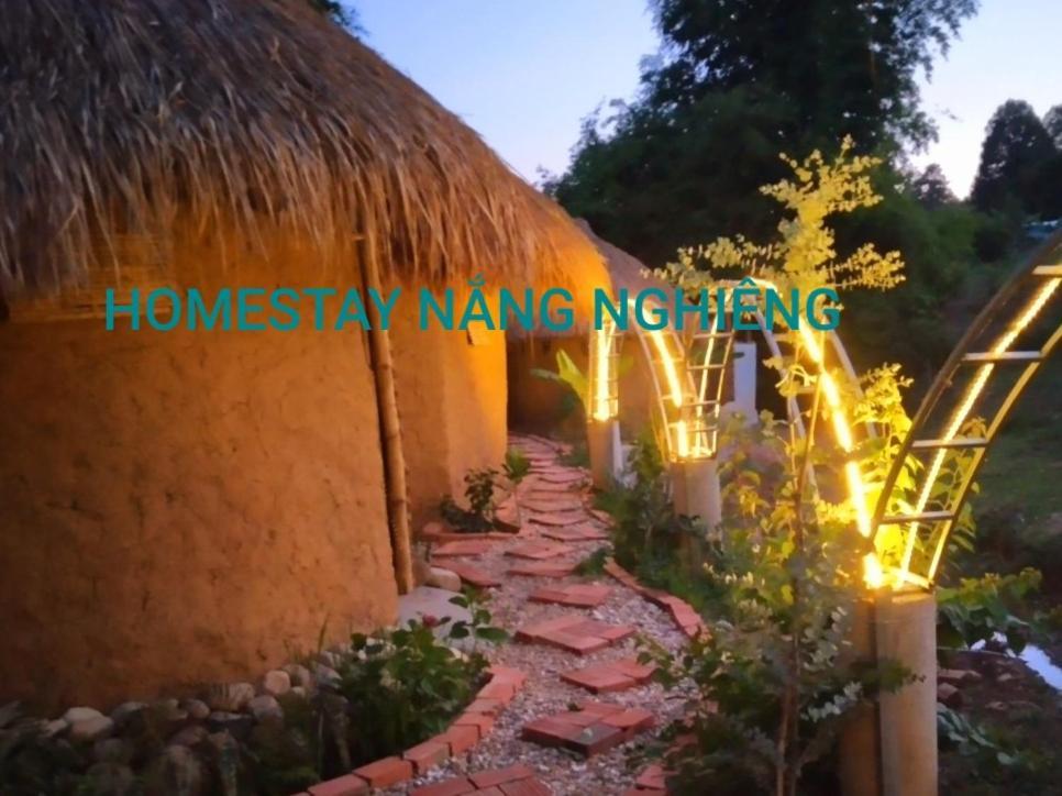 Homestay Nang Nghieng Tỉnh Kontum Eksteriør bilde